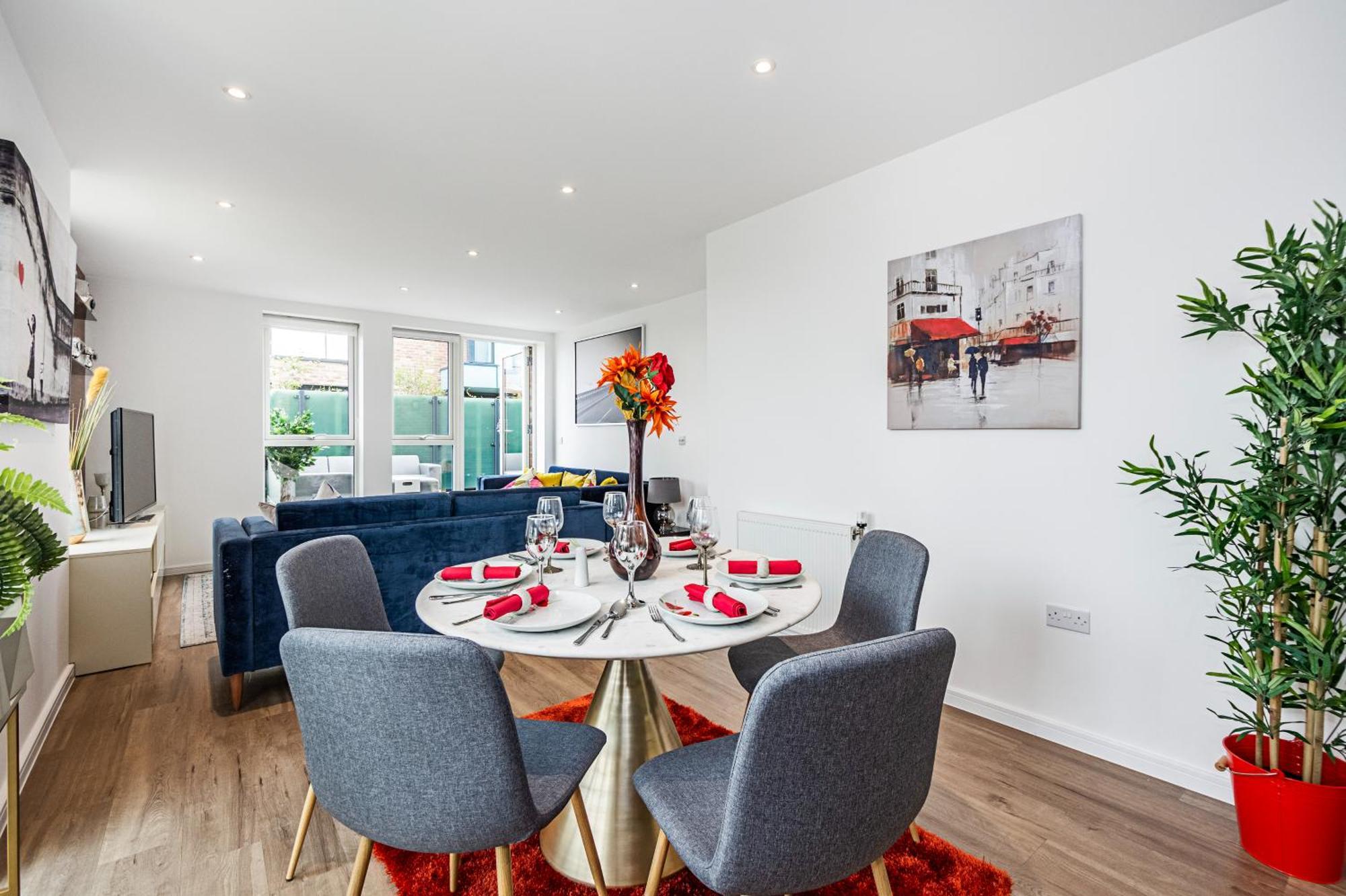 Chiswick Park 3 Bed 3 Bath West London - Parking Lägenhet Exteriör bild